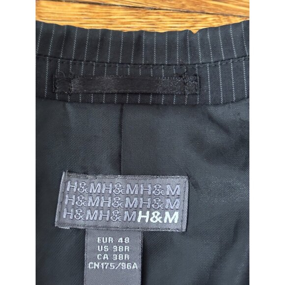 H&M Men's Blazer Jacket Size 38R Black w/ Gray Pinstriped 2 Button Sport Coat - Picture 4 of 6